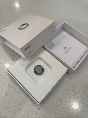 Oura Ring - Silver - Size 8